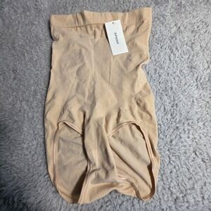 SPANX Higher Power‎ Panties Soft Nude Shapewear Control Briefs MEDIUM
